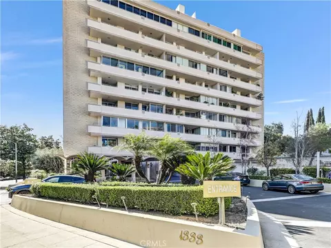 1333 S Beverly Glen Blvd #402, Los Angeles, CA 90024