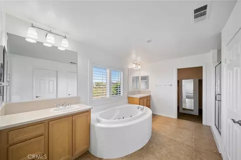 Bath - 33710 Sattui, Temecula, CA 92592 photo 2 of 9