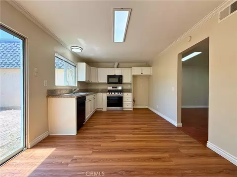 6511 Wystone Ave #4, Reseda, CA 91335