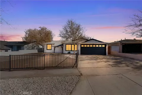 37410 Larkin Ave, Palmdale, CA 93550
