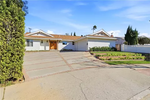 10560 Limerick, Chatsworth, CA 91311