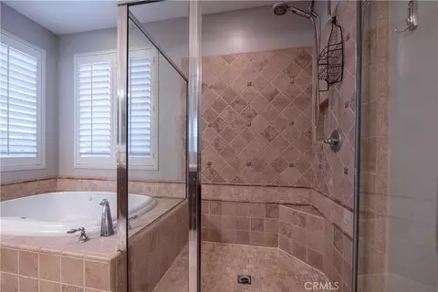 Bath - 3134 Griffon Ct, Simi Valley, CA 93065 photo 8 of 11