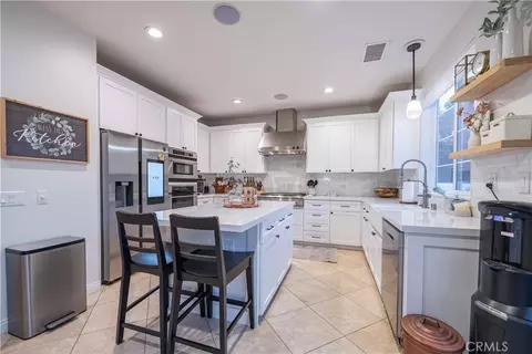 Kitchen - 3134 Griffon Ct, Simi Valley, CA 93065 photo 7 of 11