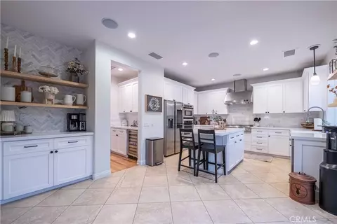Kitchen - 3134 Griffon Ct, Simi Valley, CA 93065 photo 5 of 11