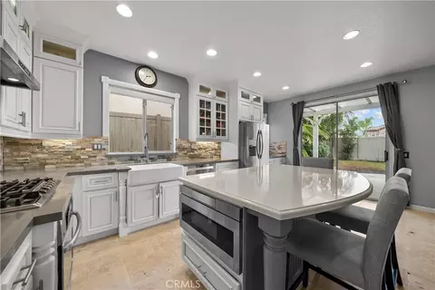 28640 Silverking Trl, Santa Clarita, CA 91390