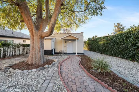 10607 Whitegate Ave, Sunland, CA 91040