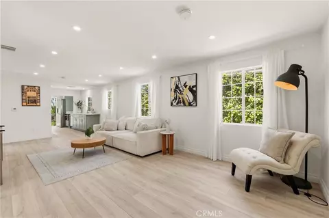 10607 Whitegate Ave, Sunland, CA 91040