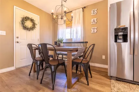 Dining - 846 Maple Ln, Sugarloaf, CA 92386 photo 1 of 1