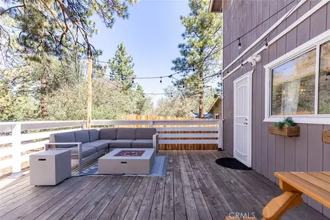 Exterior - 846 Maple Ln, Sugarloaf, CA 92386 photo 3 of 3