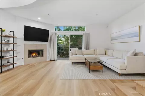 5107 Coldwater Cyn #14, Sherman Oaks, CA 91423
