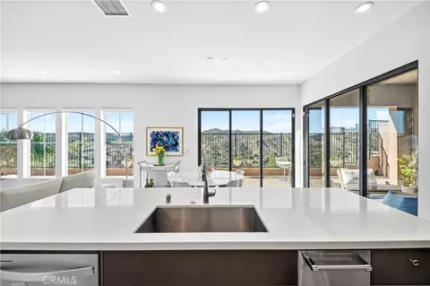 20851 W Acorn Cir, Porter Ranch, CA 91326