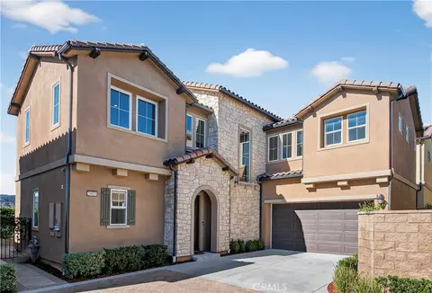 20851 W Acorn Cir, Porter Ranch, CA 91326