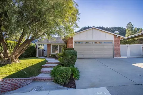 28012 Gold Hl, Castaic, CA 91384