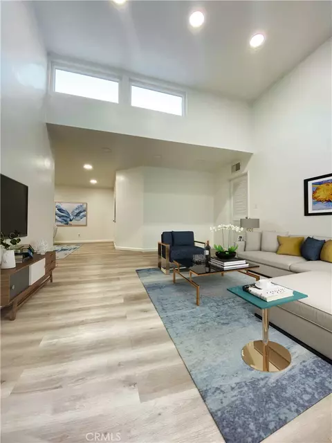 18645 Hatteras St #278, Tarzana, CA 91356