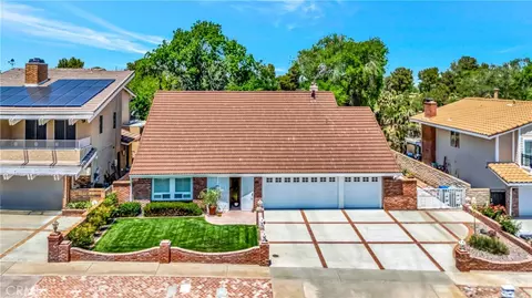 433 Fairway Dr, Palmdale, CA 93551