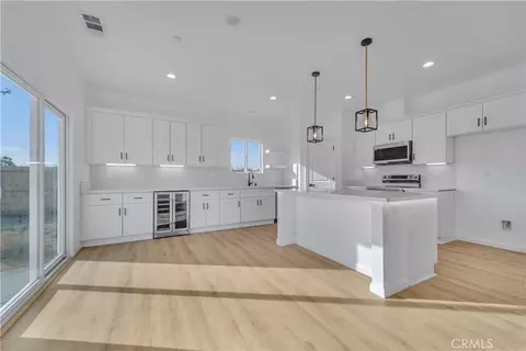 21420 Reed Pl, California City, CA 93505
