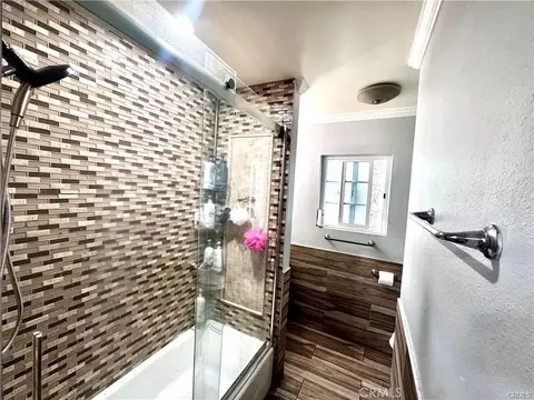 Bath - 10152 Stanwin, Arleta, CA 91331 photo 3 of 4