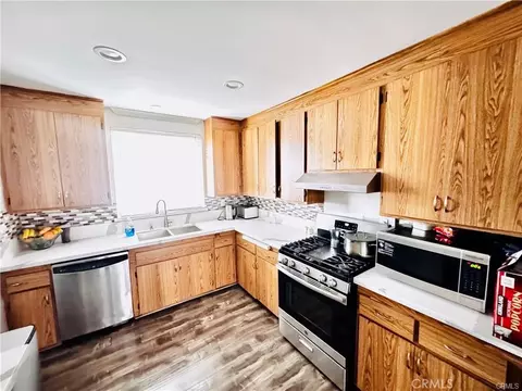 Kitchen - 10152 Stanwin, Arleta, CA 91331 photo 4 of 4