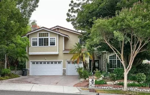 287 Goldenwood Cir, Simi Valley, CA 93065