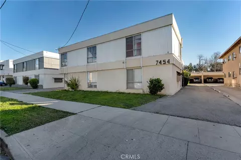 7454 Canby, Reseda, CA 91335