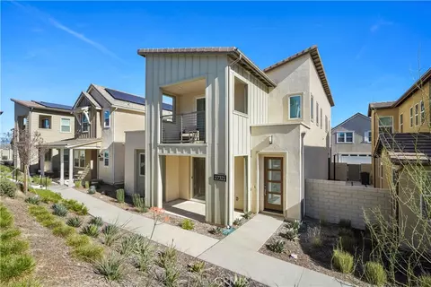 27321 Great Divide Ln, Valencia, CA 91381