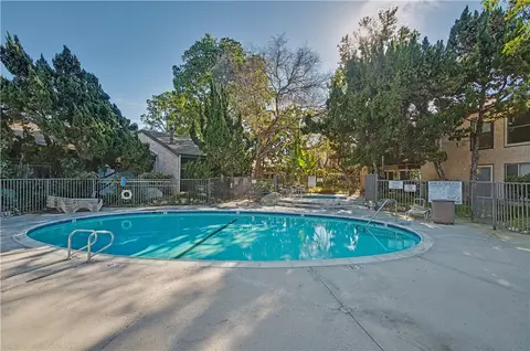 Exterior - 7890 E Spg #2G, Long Beach, CA 90815 photo 6 of 8