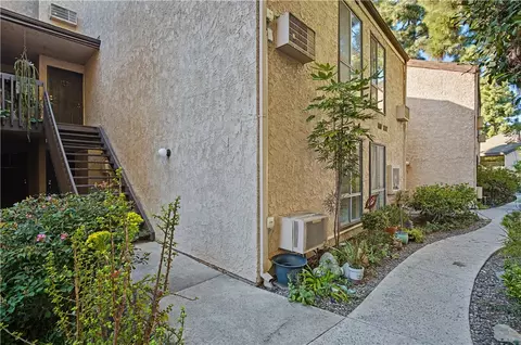 Exterior - 7890 E Spg #2G, Long Beach, CA 90815 photo 3 of 8