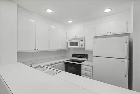 Kitchen - 7890 E Spg #2G, Long Beach, CA 90815 photo 1 of 2