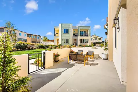 27238 Red Willow Ct, Valencia, CA 91381