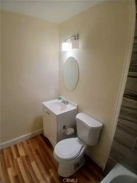 Bath - 40525 166th E, Lancaster, CA 93535 photo 3 of 3