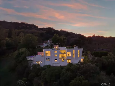 3596 Woodhill Cyn, Studio City, CA 91604