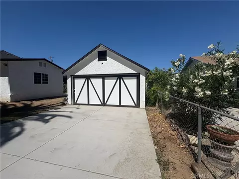 Exterior - 3395 Franklin Ave, Riverside, CA 92507 photo 5 of 13