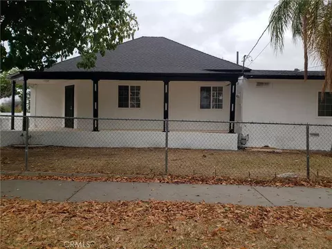 Exterior - 3395 Franklin Ave, Riverside, CA 92507 photo 8 of 13