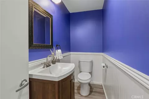 Bath - 3124 Ocean Dr, Oxnard, CA 93035 photo 1 of 4