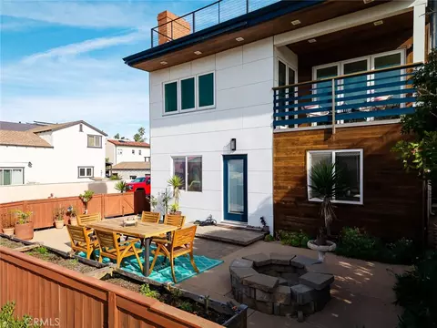 Exterior - 3124 Ocean Dr, Oxnard, CA 93035 photo 1 of 4