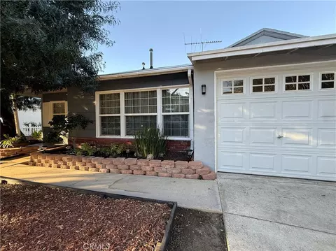 18237 Valley Vis, Tarzana, CA 91356