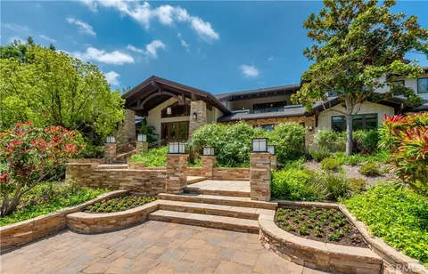 5824 Jed Smith Rd, Hidden Hills, CA 91302
