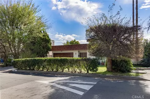14620 Addison St, Sherman Oaks, CA 91403