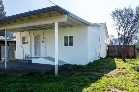 Exterior - 1102 E 18th St, Bakersfield, CA 93305 photo 5 of 7