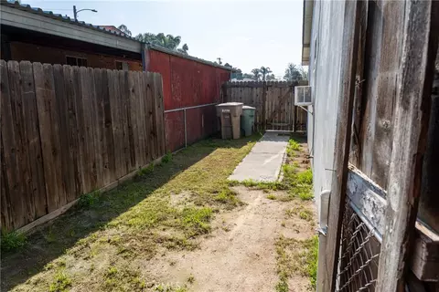 Exterior - 1102 E 18th St, Bakersfield, CA 93305 photo 3 of 7