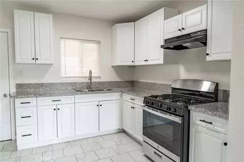 Kitchen - 1102 E 18th St, Bakersfield, CA 93305 photo 2 of 3
