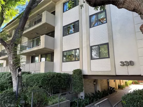 330 W California Blvd #203, Pasadena, CA 91105