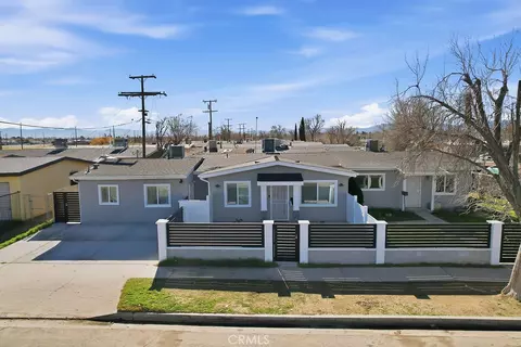 552 W Avenue H8, Lancaster, CA 93534