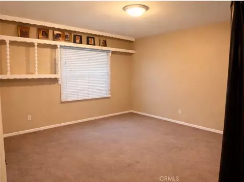 800 N Kalsman Ave, Compton, CA 90220 photo 4