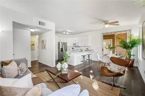 2426 Pleasant Way #E, Thousand Oaks, CA 91362