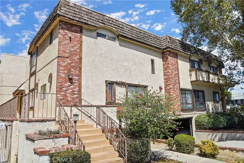 14239 Sherman Way #3, Van Nuys, CA 91405