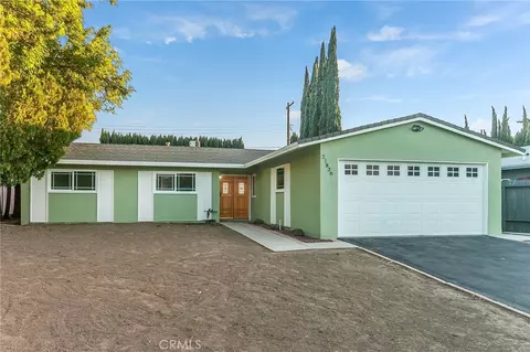 21838 Eccles St, Canoga Park, CA 91304