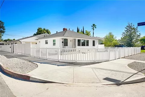 7454 Gaviota Ave, Van Nuys, CA 91406