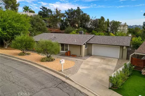 1465 Washburn Rd, Pasadena, CA 91105