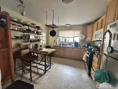 Kitchen - 7025 Day St, Tujunga, CA 91042 photo 5 of 5